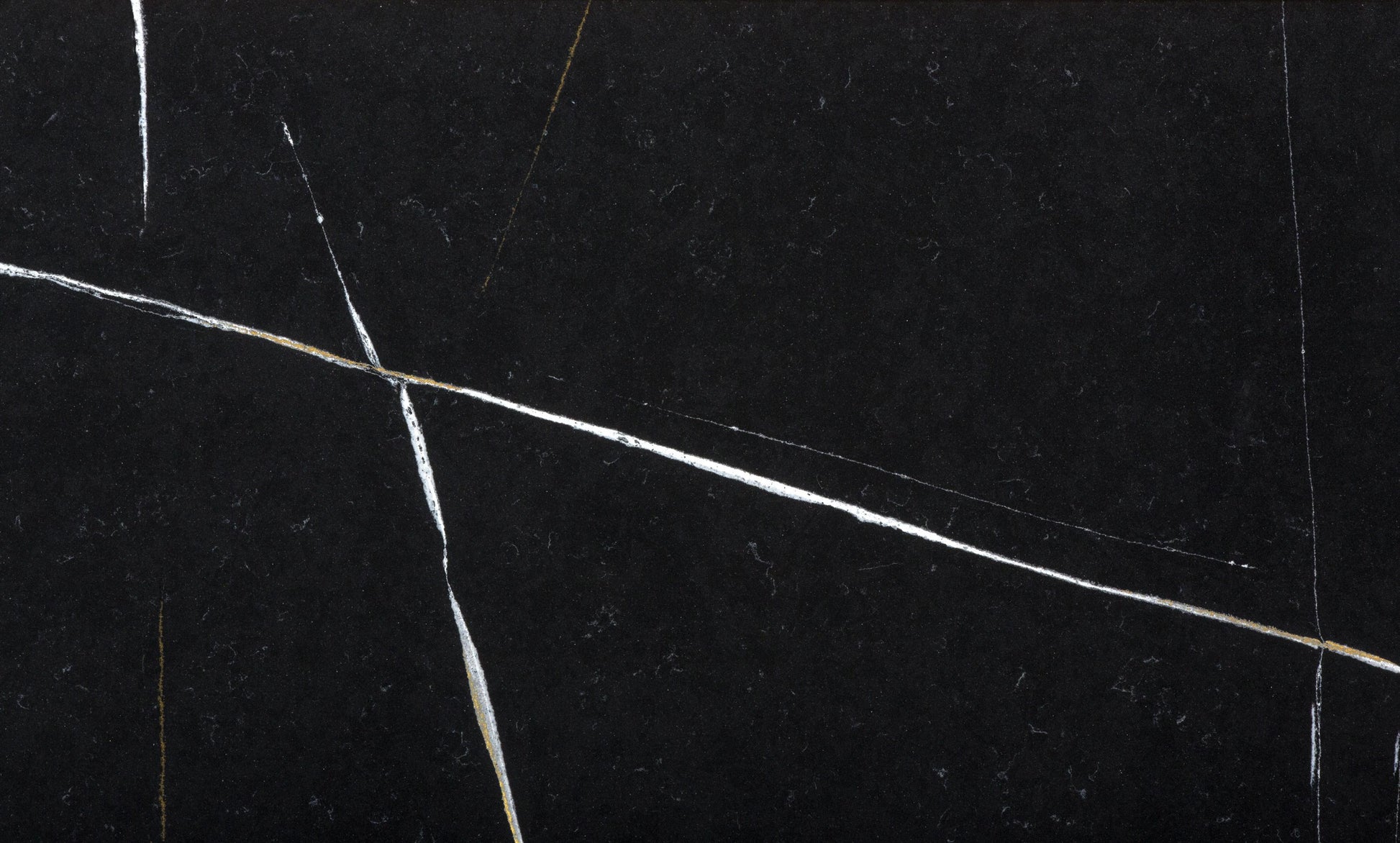 Et Noir Jum, Quartz Stone Surface Material - Outlet stock from Cosentino.