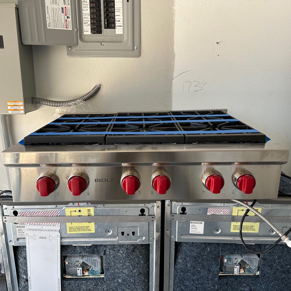 Wolf | 36" Sealed Burner Rangetop - 6 Burners