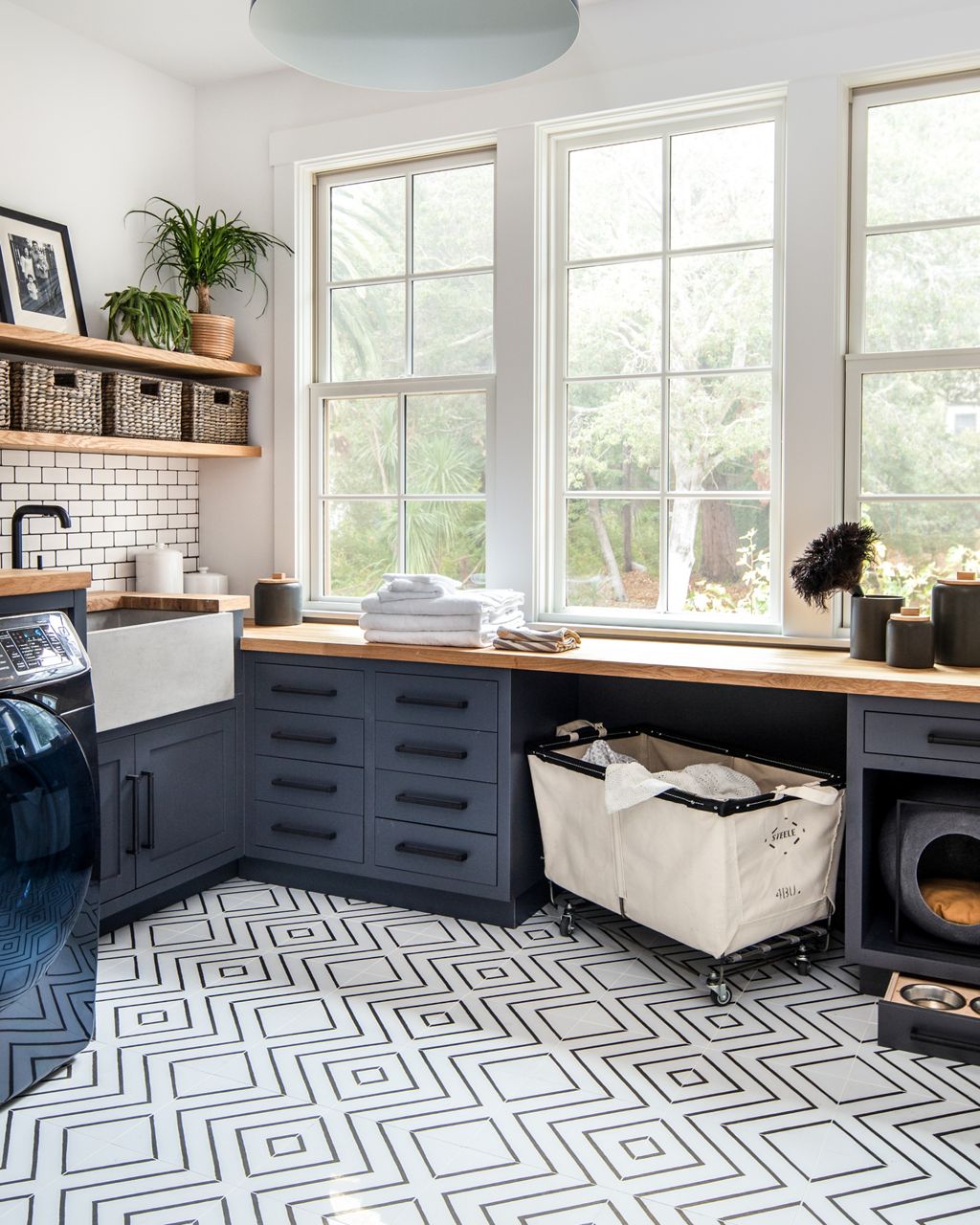 Ann Sacks | Casa Mila Diamond Nero 12 x 12 Porcelain Tile