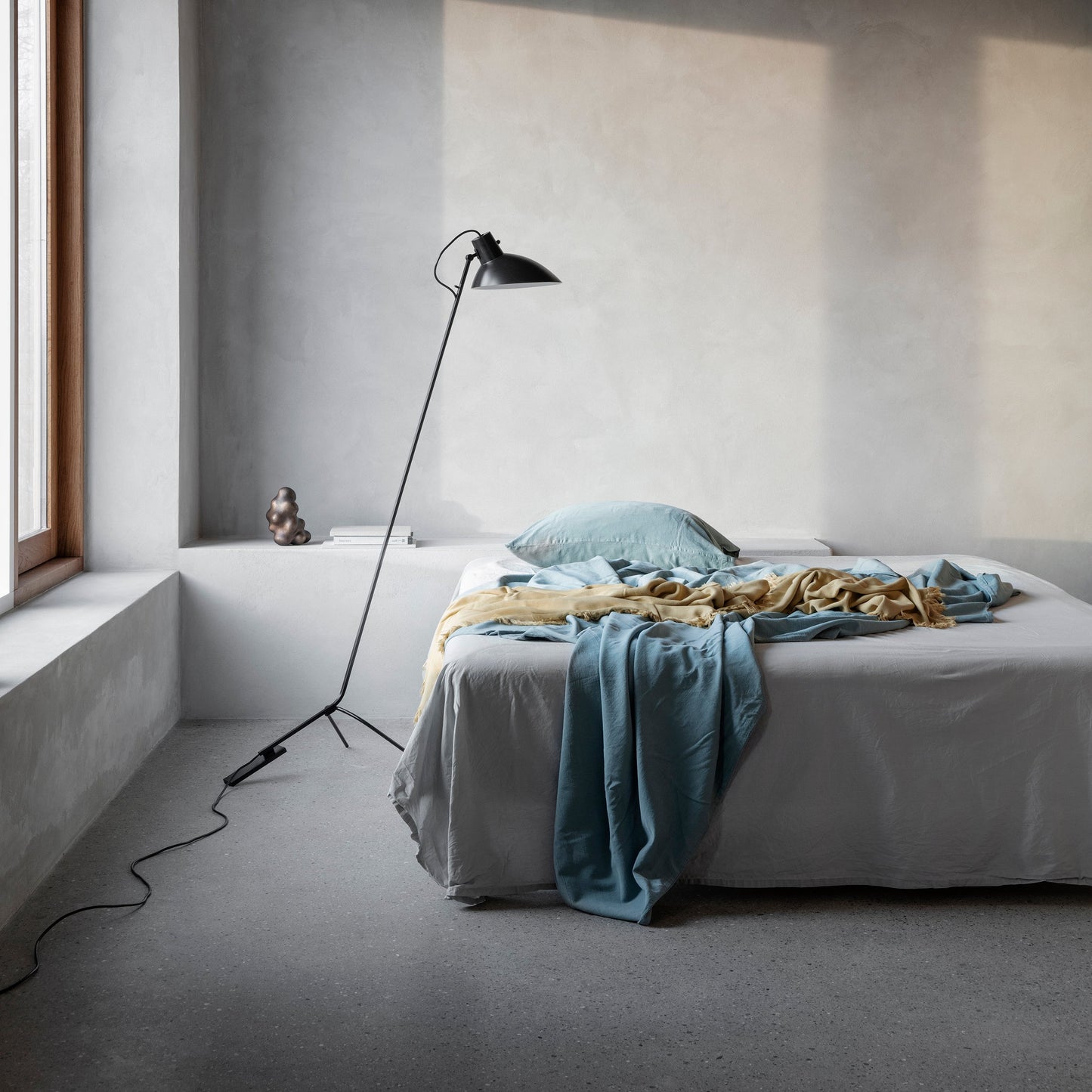 Astep | VV Cinquanta Floor Lamp Black-Black