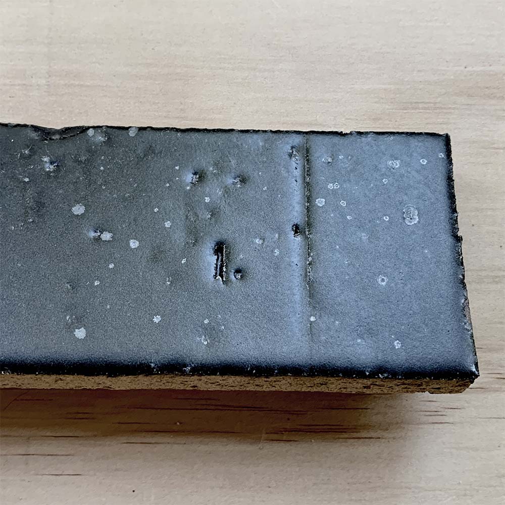 Clé | Basics Modern Farmhouse Brick Gloss Black Rectangle  - Crease Pattern