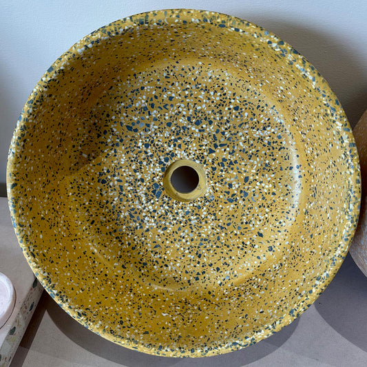 Concrete Collaborative | Concrete Terrazzo Round Sink in Acacia, Dark Chip