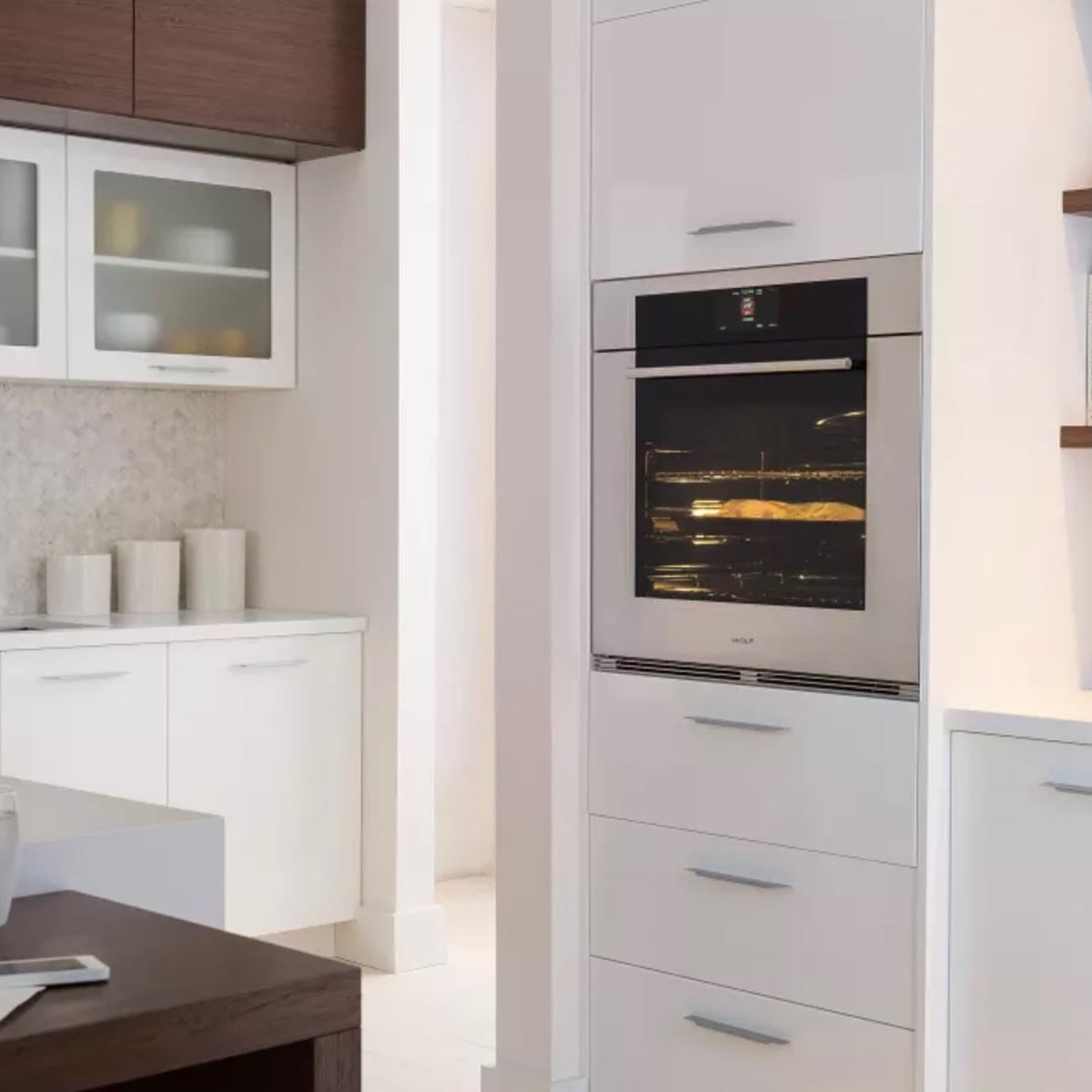 Wolf | 30" M Series Transitional Built-In Single Oven SO30TMSTH